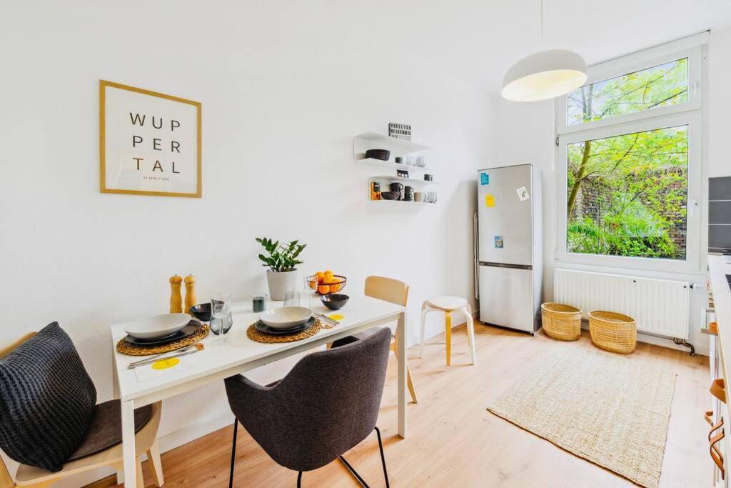 Wuppertaler Altbau-Traum Gutenberg - Naehe Dus & Dortmund & Koeln & Essen 아파트 외부 사진